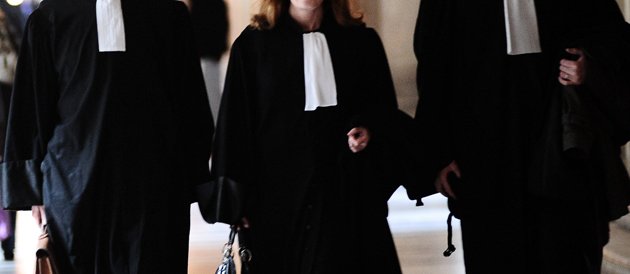 Recruter un cabinet d’avocat en entreprise pour défendre ses intérêts