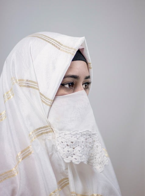 Abaya pour Femme Musulmane : Une Tenue Traditionnelle Moderne